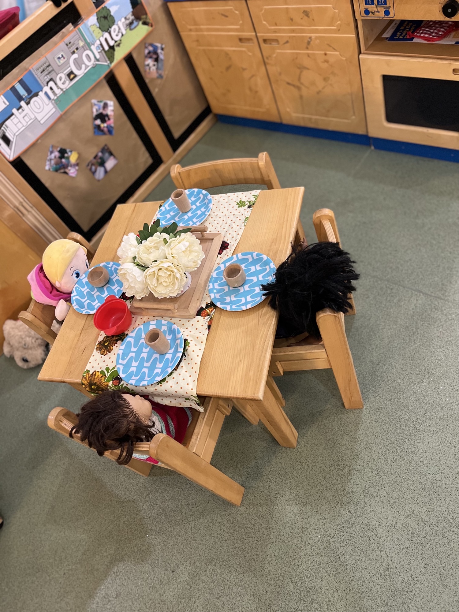 Creative Environment - table and dollys
